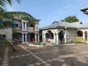 5bdrm House in Fumesua/ Kwamo., Ejisu-Juaben Municipal for sale