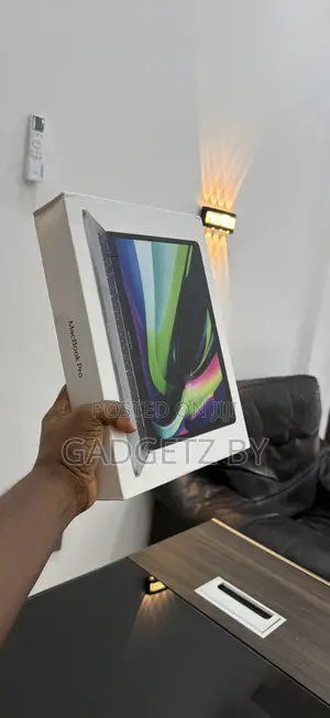 Laptop Apple MacBook Pro 2021 M1 8GB Apple M1 SSD 512GB