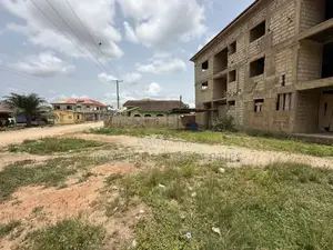 20bdrm Apartment in Weija Choice, Tetegu for sale