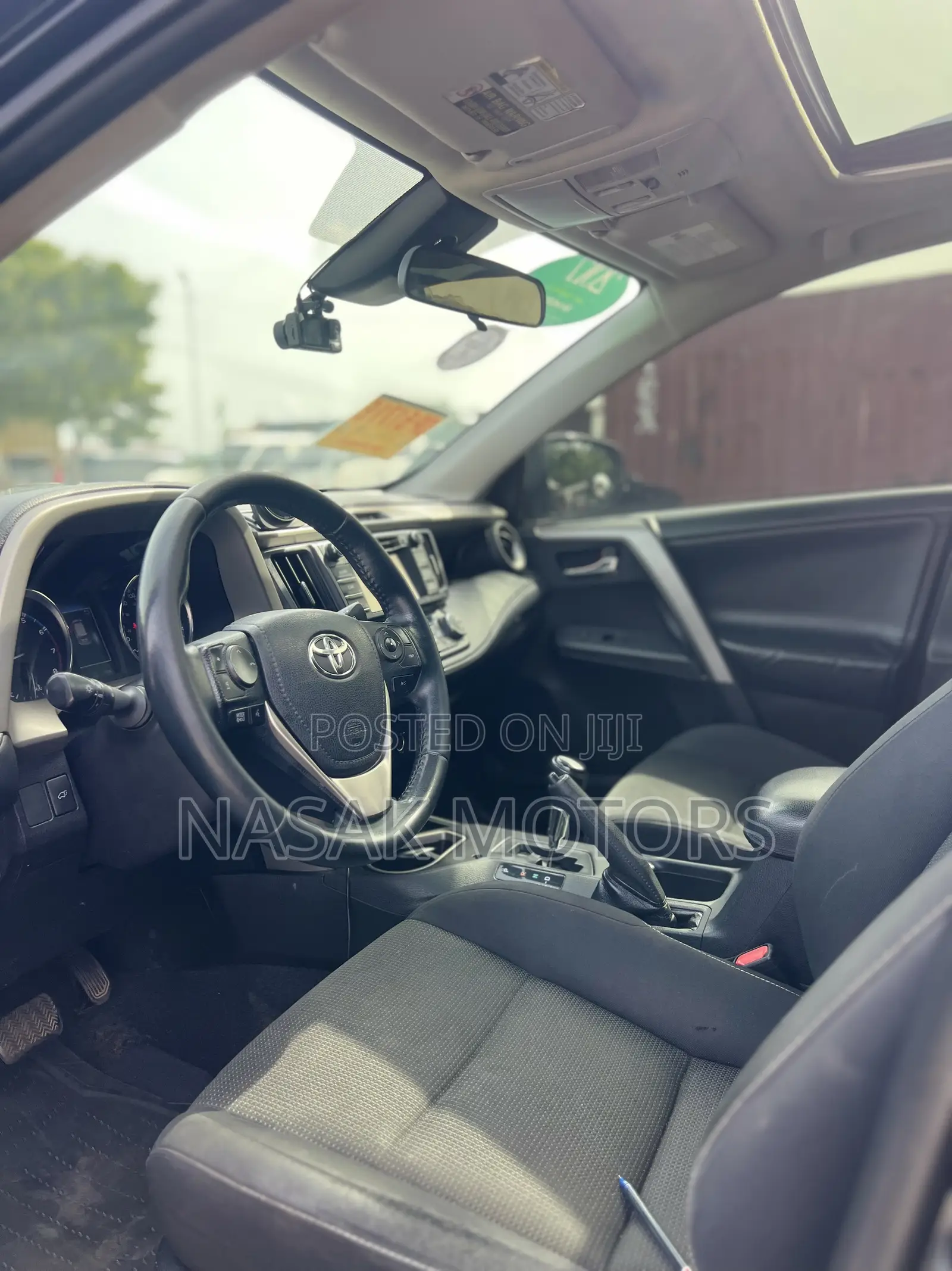 Toyota RAV4 XLE AWD (2.5L 4cyl 6A) 2017 Black