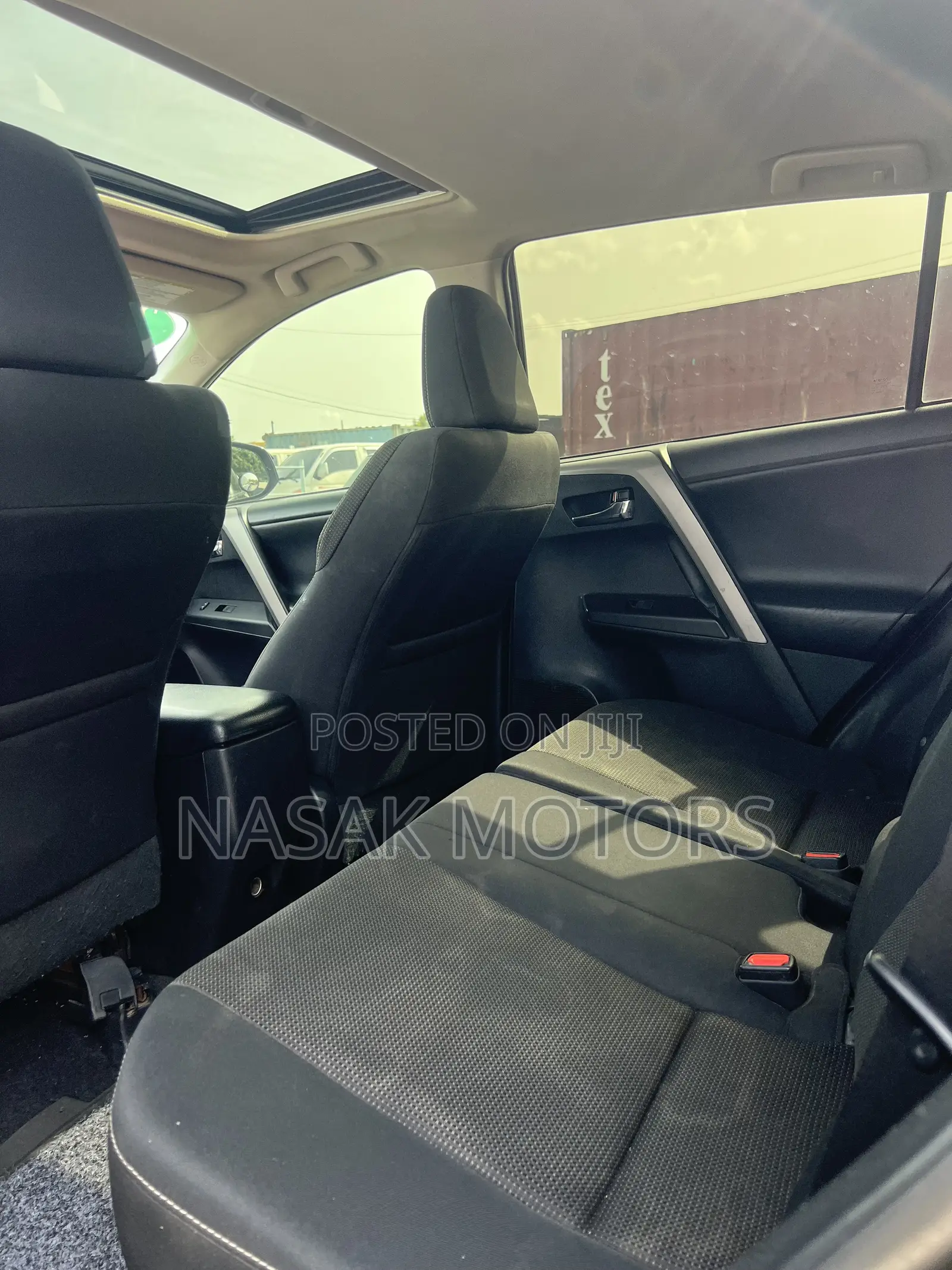 Toyota RAV4 XLE AWD (2.5L 4cyl 6A) 2017 Black