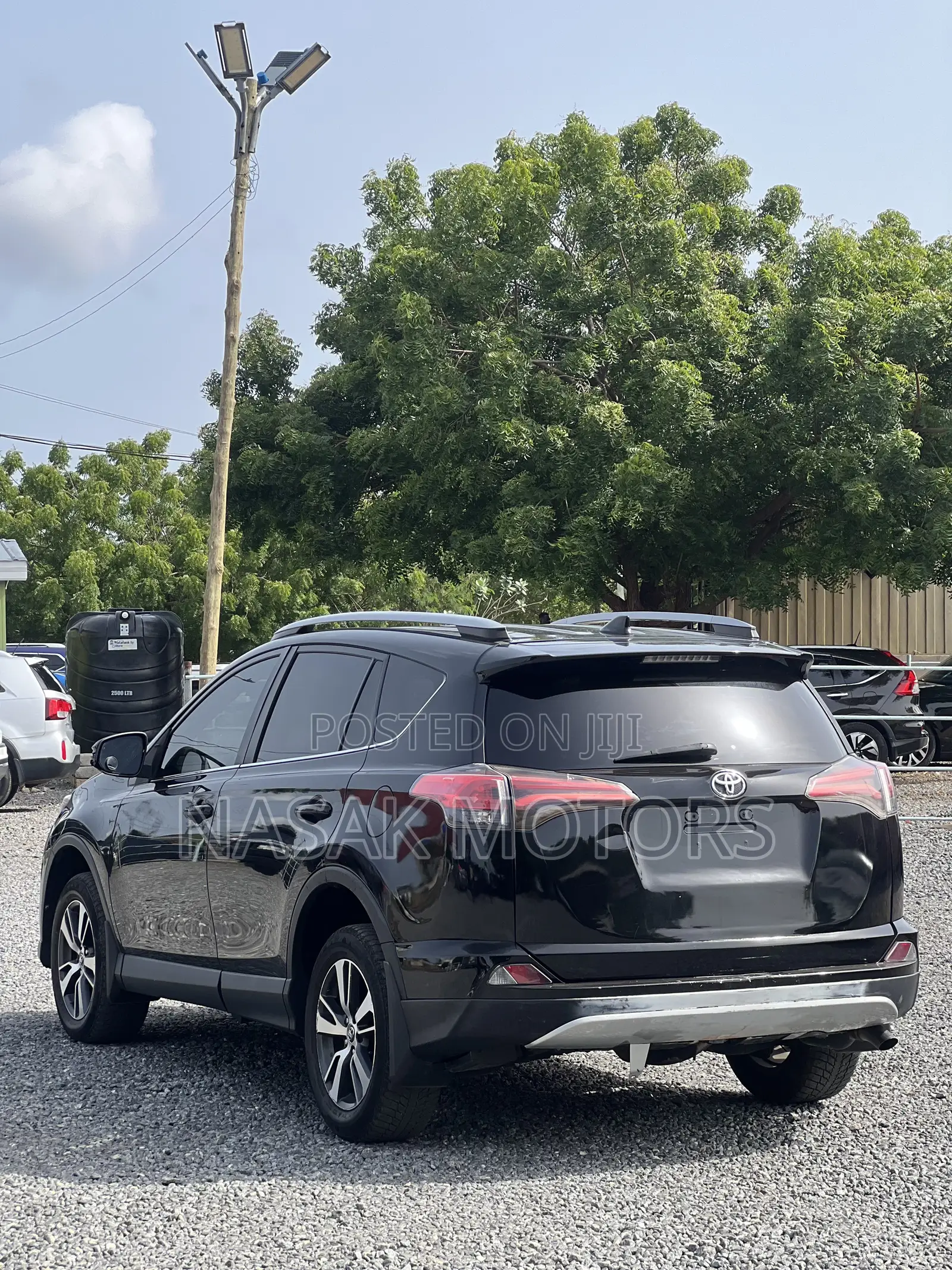 Toyota RAV4 XLE AWD (2.5L 4cyl 6A) 2017 Black