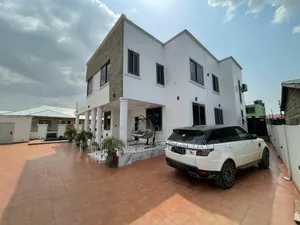 Furnished 5bdrm House in Amasaman for sale