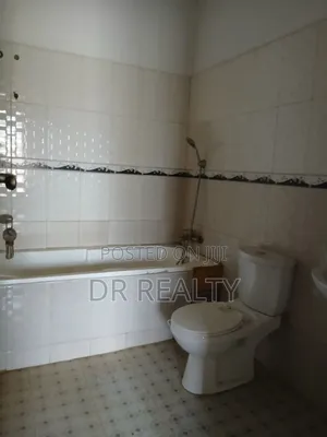 2bdrm Apartment in Com.25, Tema Metropolitan for rent