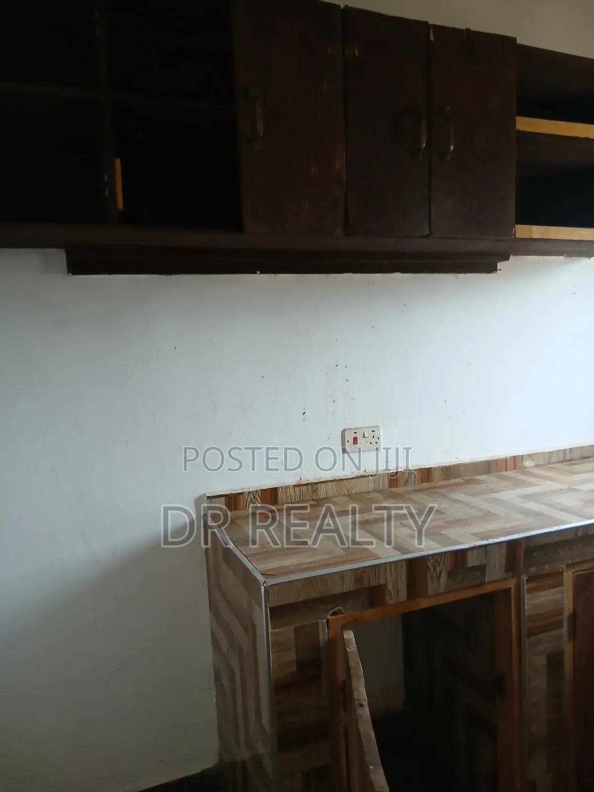 2bdrm Apartment in Com.25, Tema Metropolitan for rent