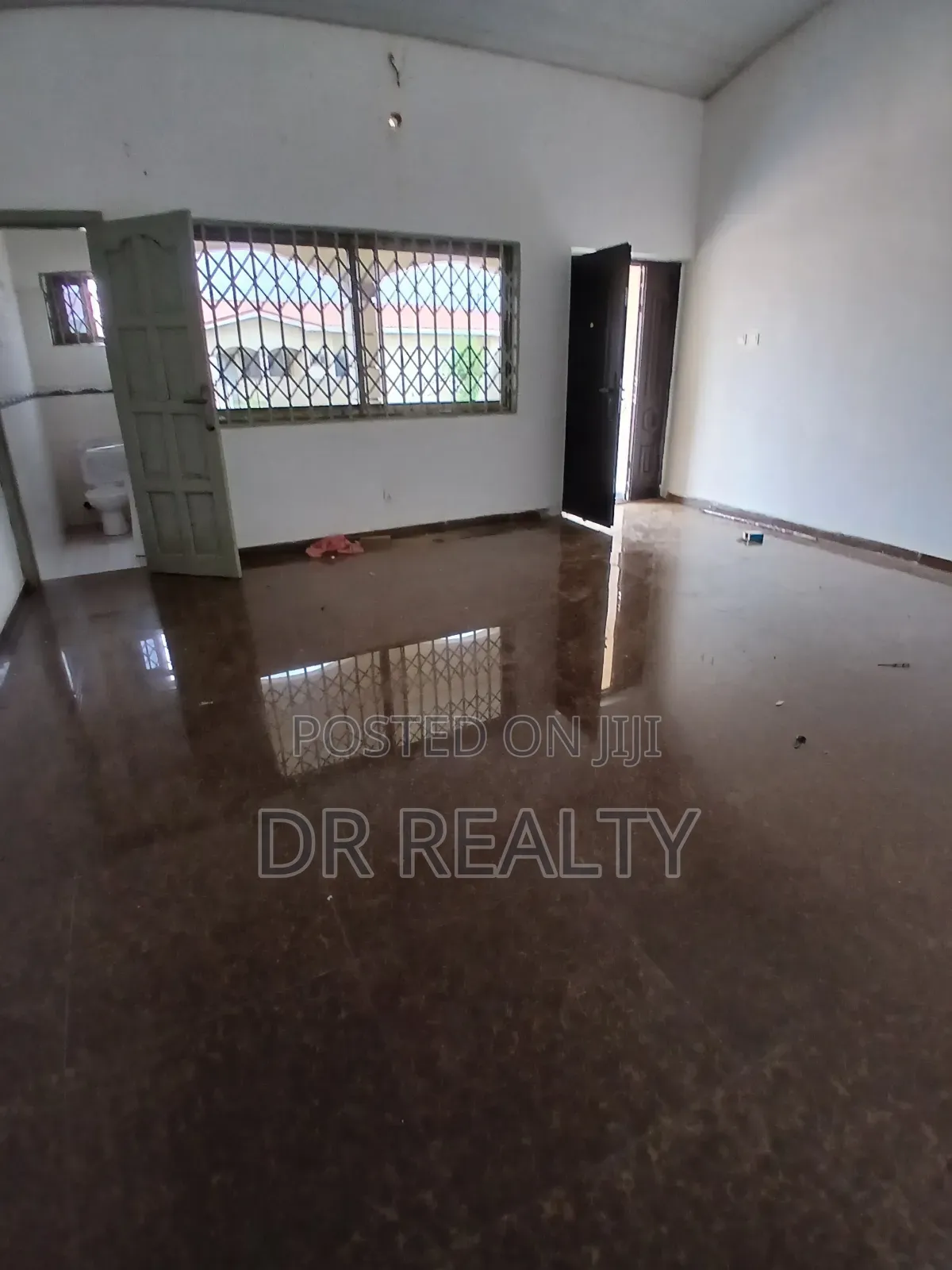 2bdrm House in Savannah, Tema Metropolitan for rent