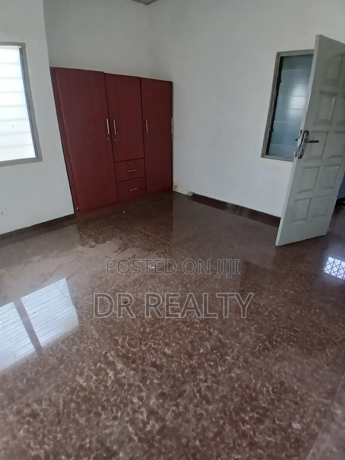 2bdrm House in Savannah, Tema Metropolitan for rent