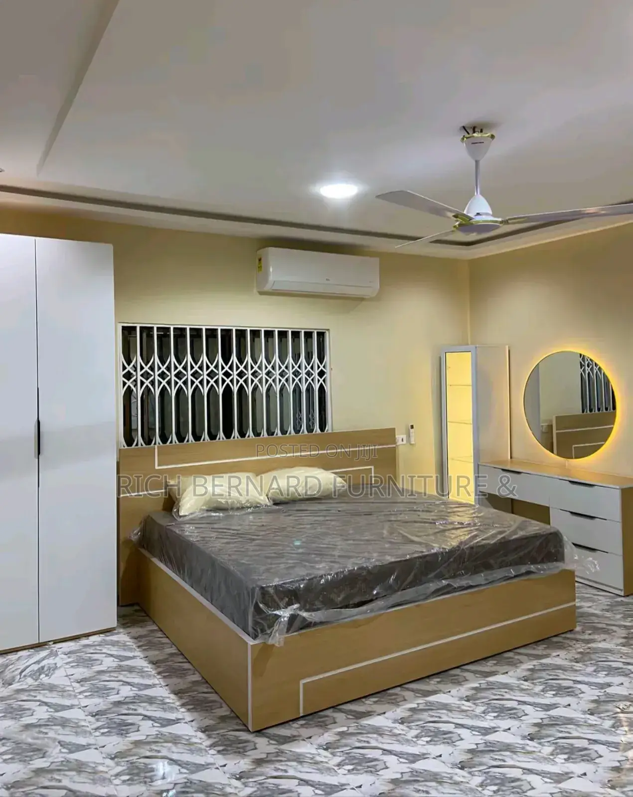 Modern Bedroom Set : Queen Size Bed + 4in1 Wardrobe + Led Dresser Set