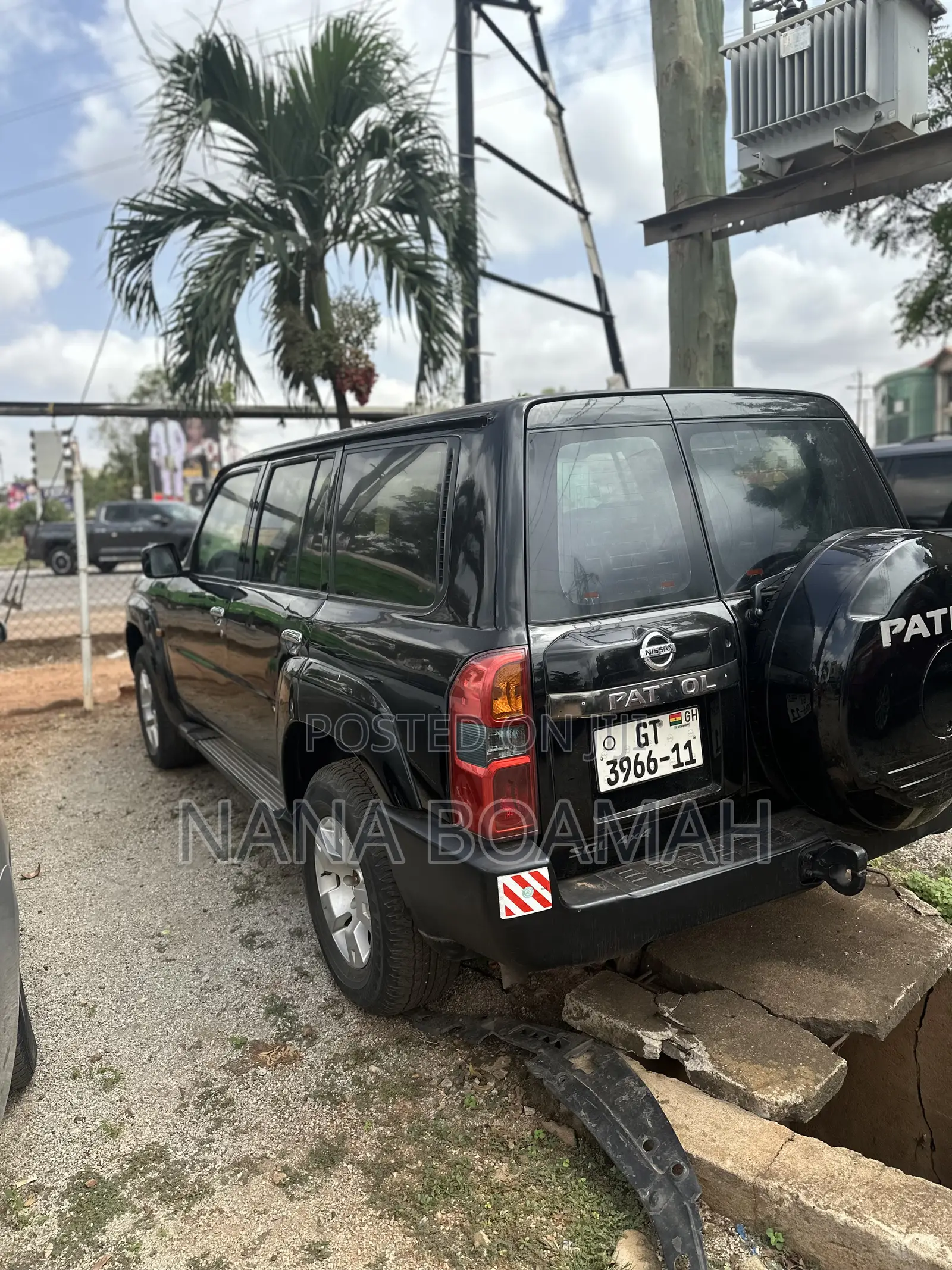 Nissan Patrol 2011 Black