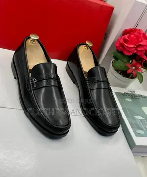 Clarks Men's Black Leather Slip-on Loafers