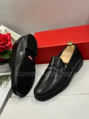 Clarks Men's Black Leather Slip-on Loafers
