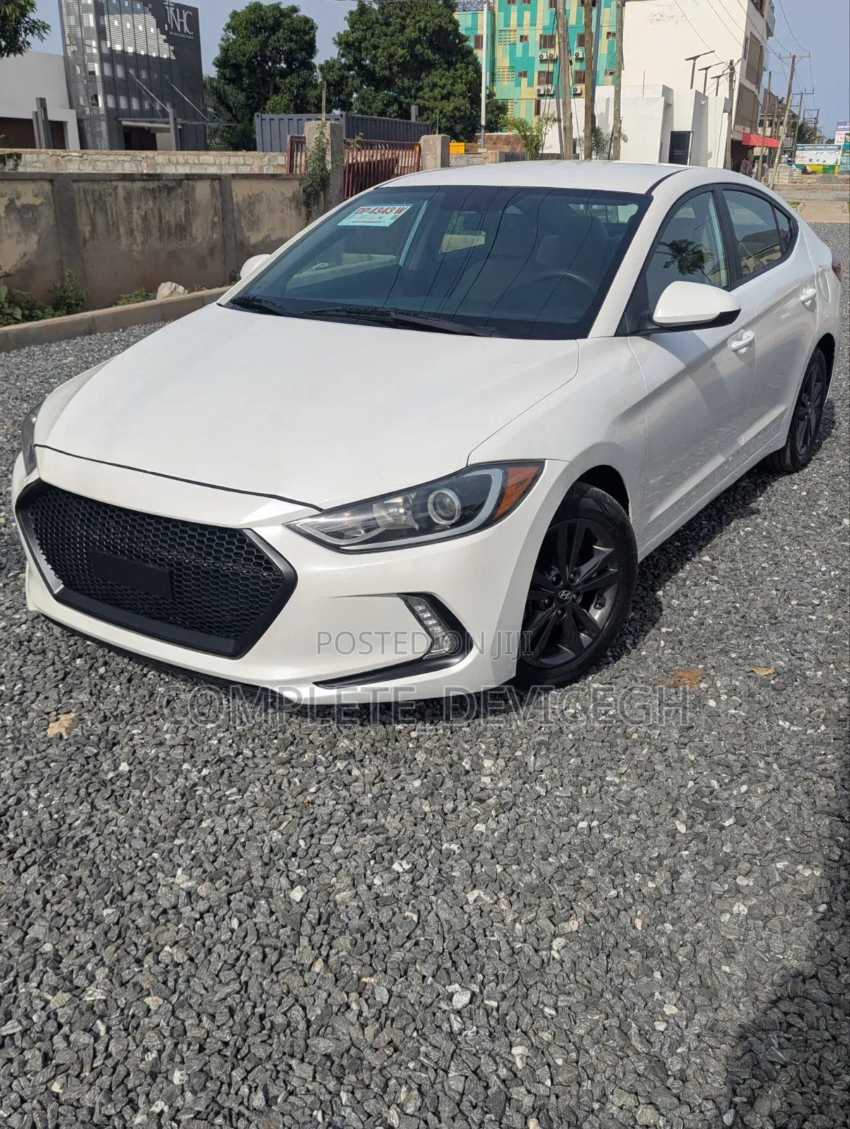 Hyundai Elantra SE Sedan FWD (2.0L 4cyl 6M) 2017 White