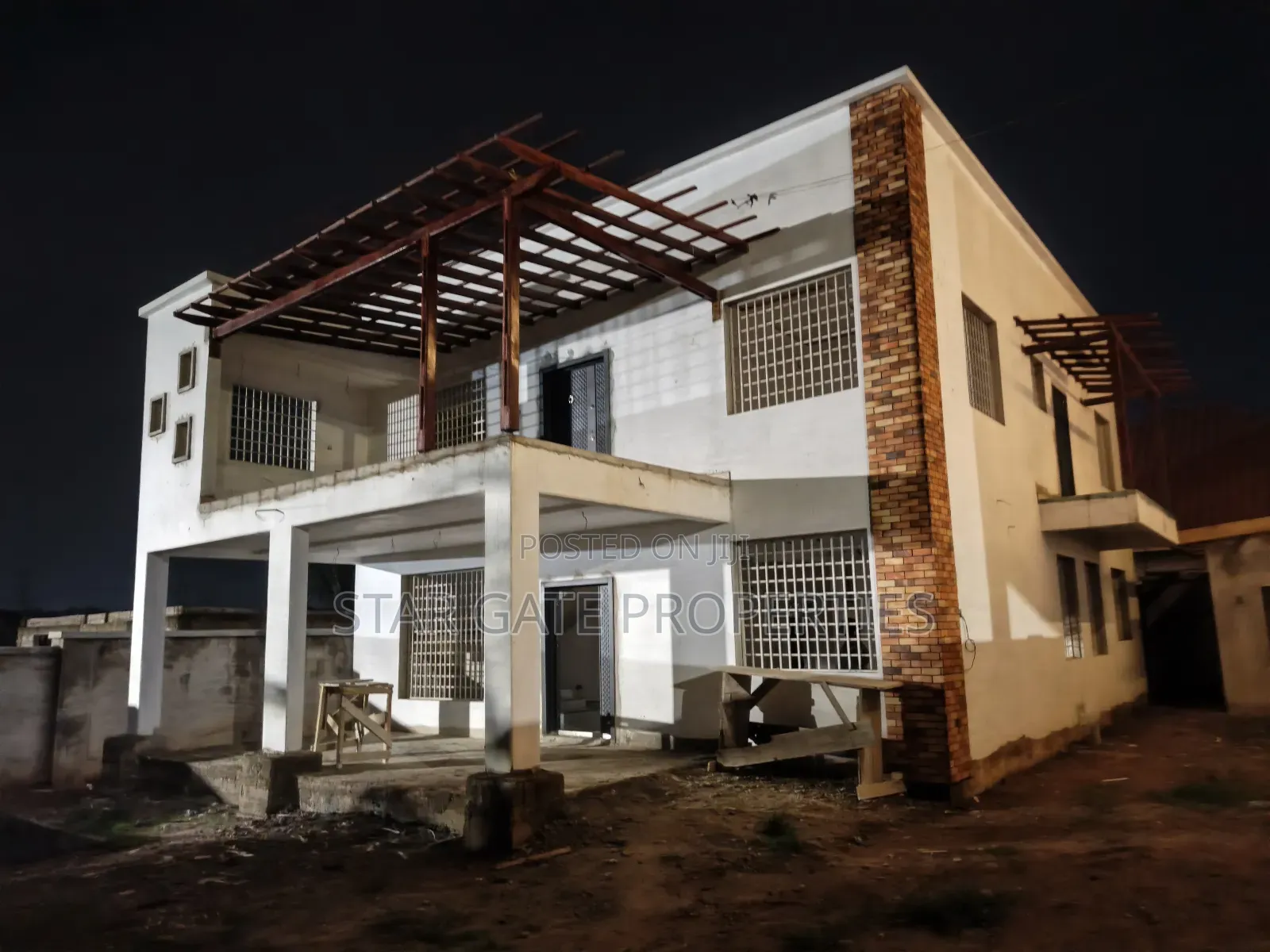 4bdrm House in Kwamo, Kumasi Metropolitan for sale