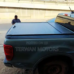 New Pickup Truck Bucket Cover (Retractable and Lockable)