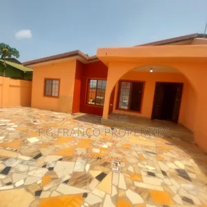3bdrm House in Kg Franco Properties, Teshie-Nungua Estates for rent