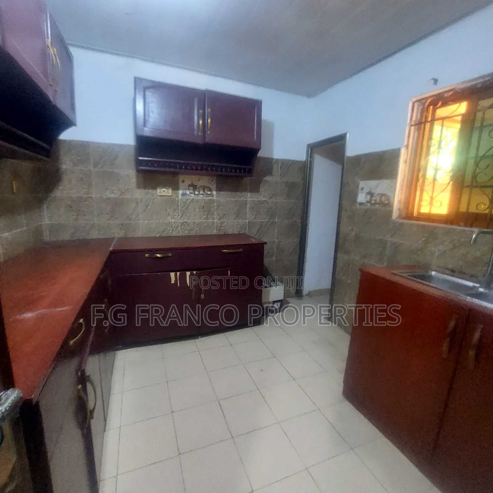 3bdrm House in Kg Franco Properties, Teshie-Nungua Estates for rent