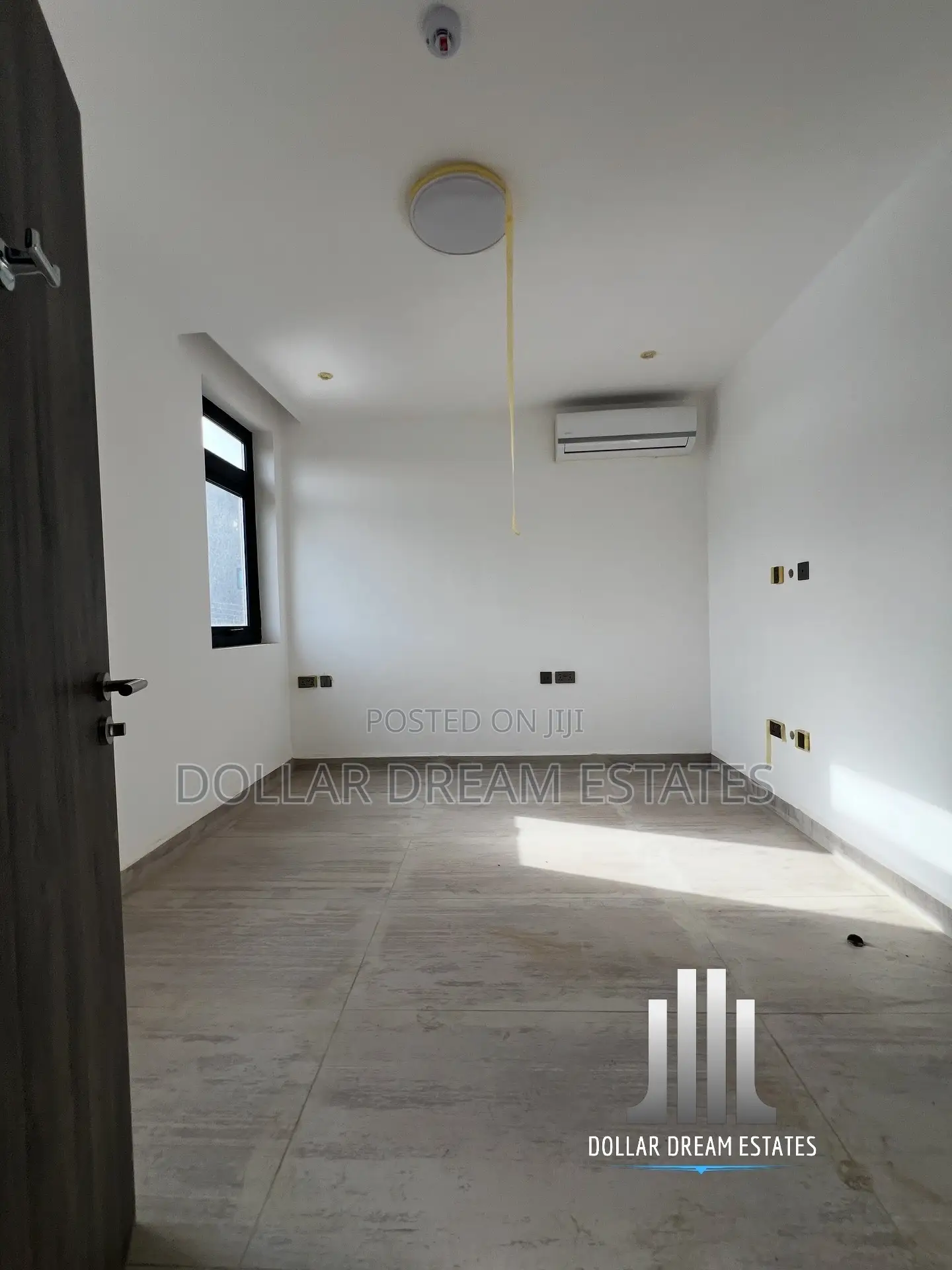 4bdrm Townhouse / Terrace in Adjiriganor for rent