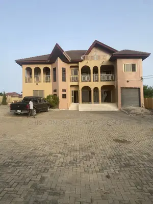 10bdrm Duplex in Chis-Lon Broker’S, Toll Booth for rent