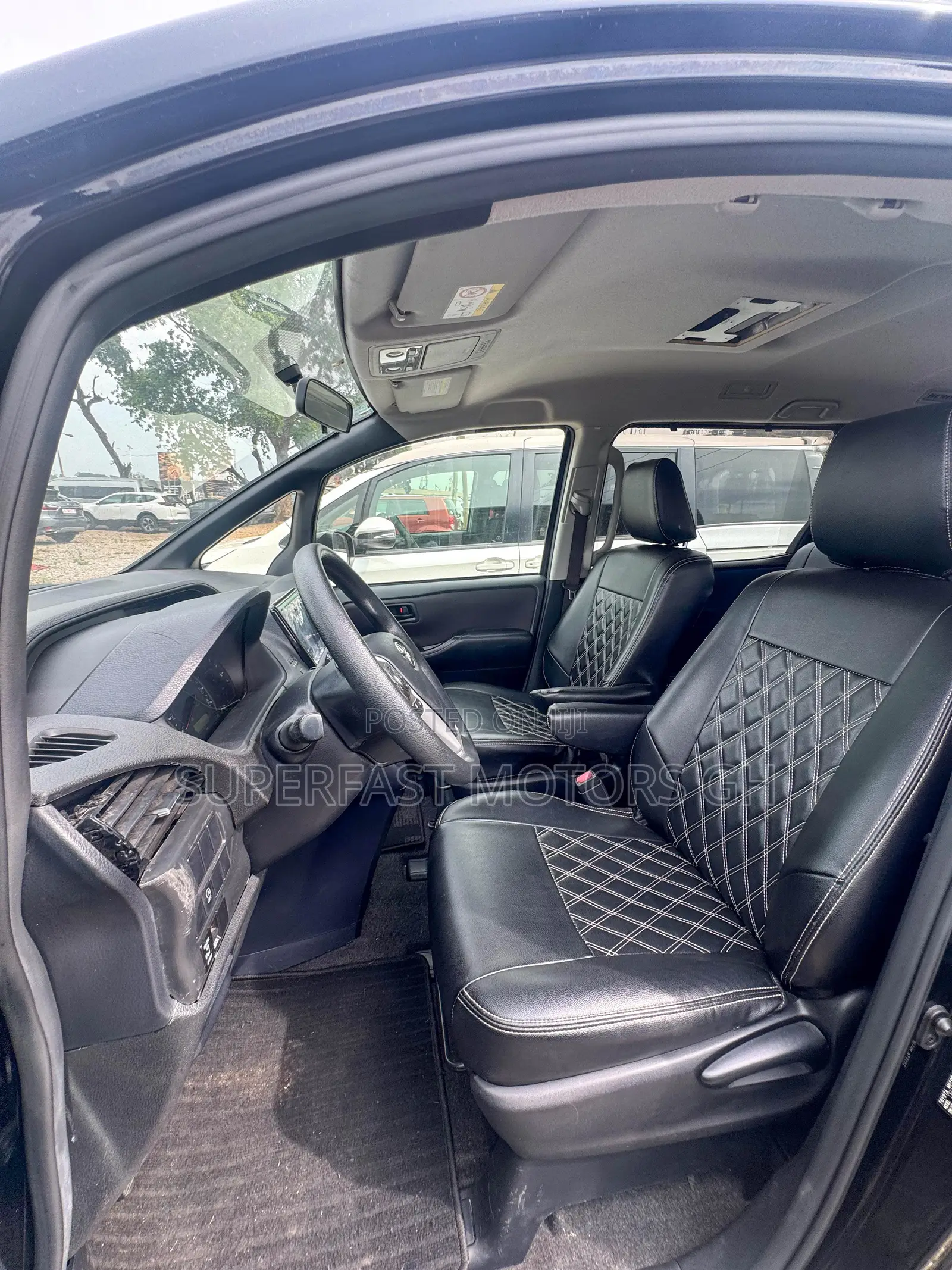 Toyota Voxy 2015 Black