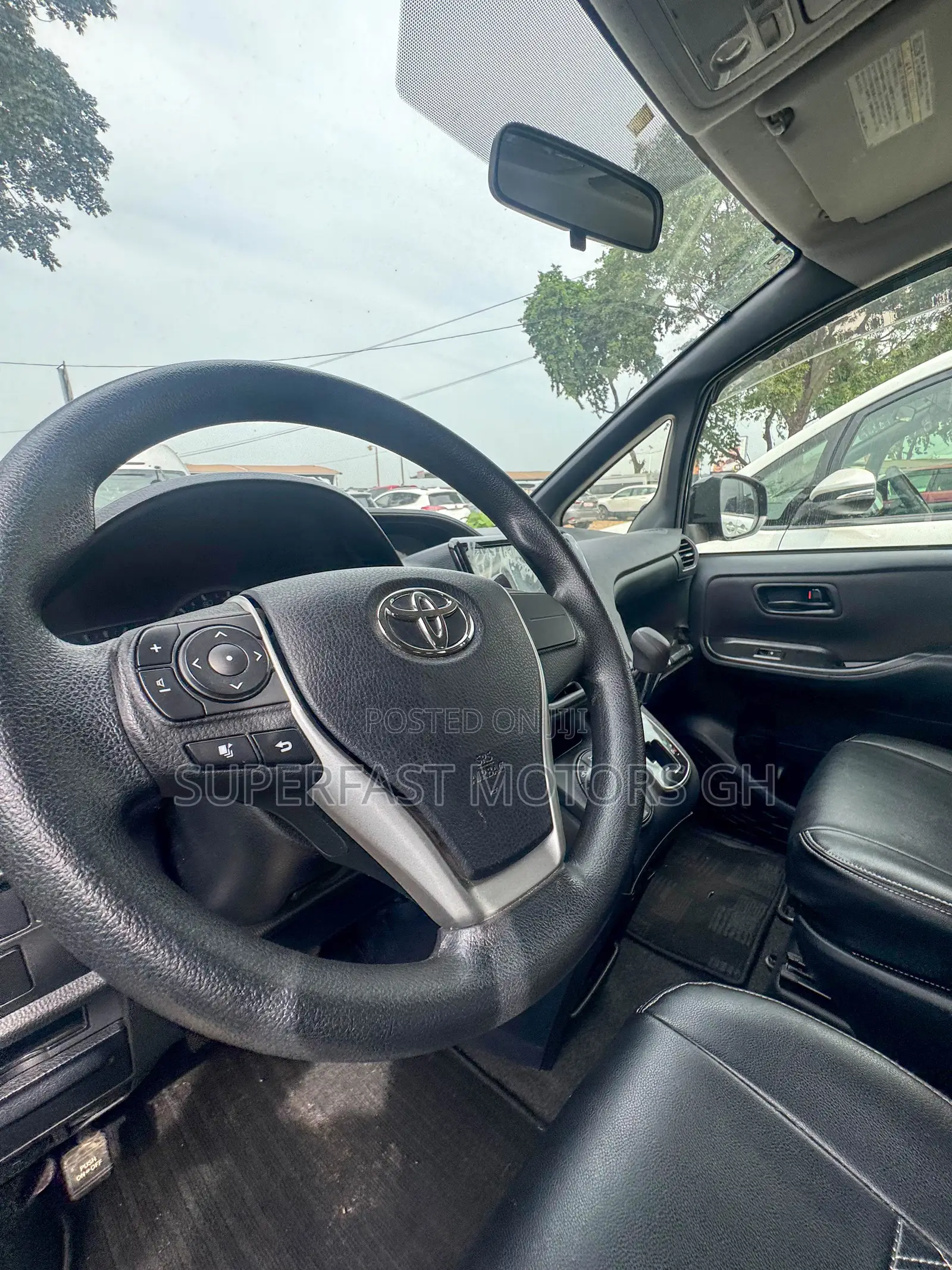 Toyota Voxy 2015 Black