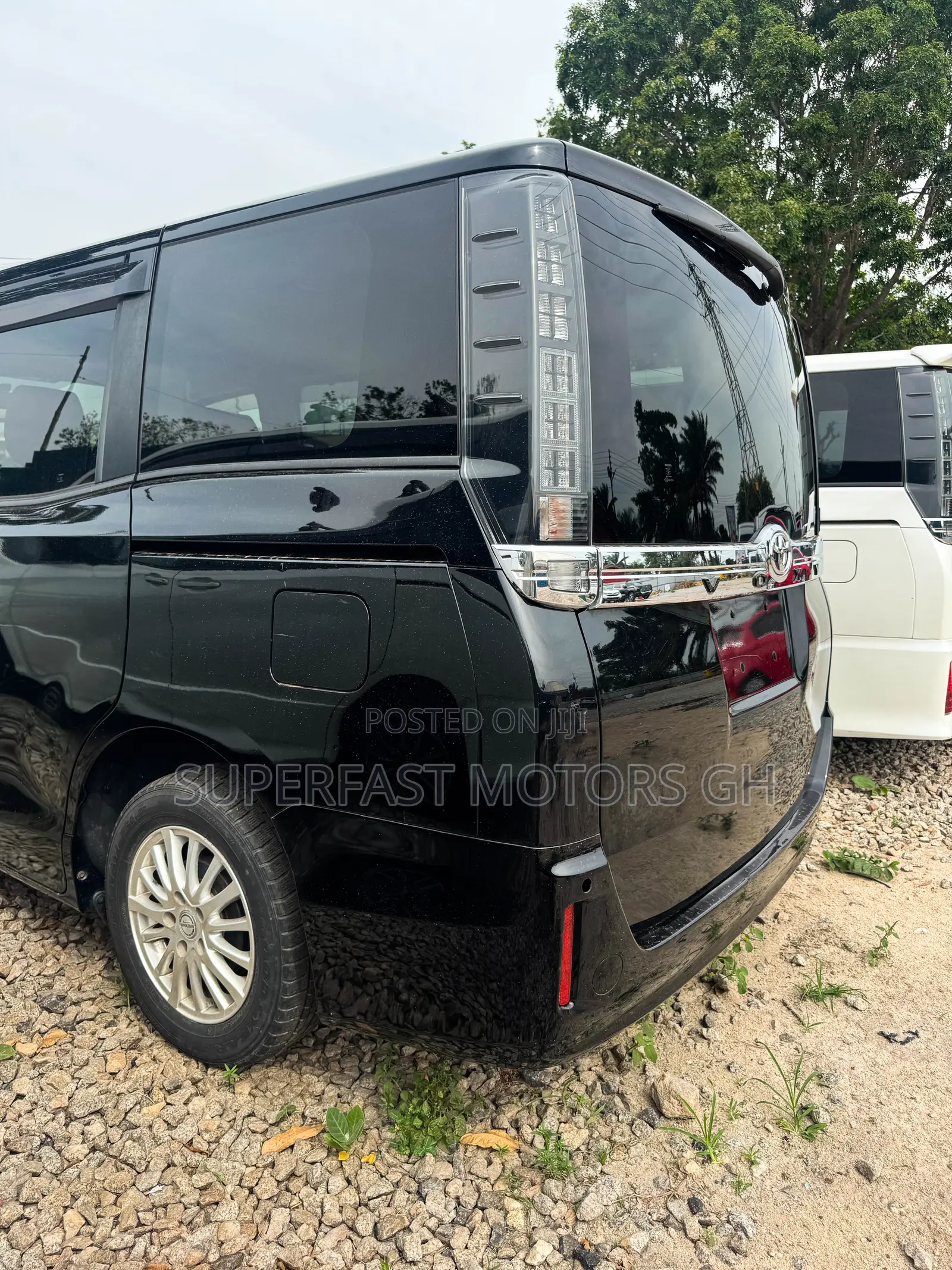 Toyota Voxy 2015 Black