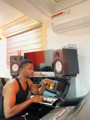 Lynix Music Recording Studio