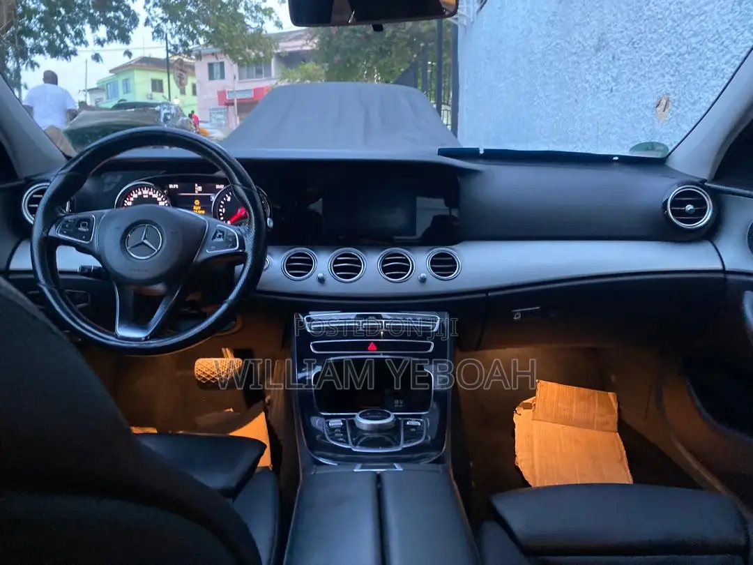 Mercedes-Benz E200 2019 Black
