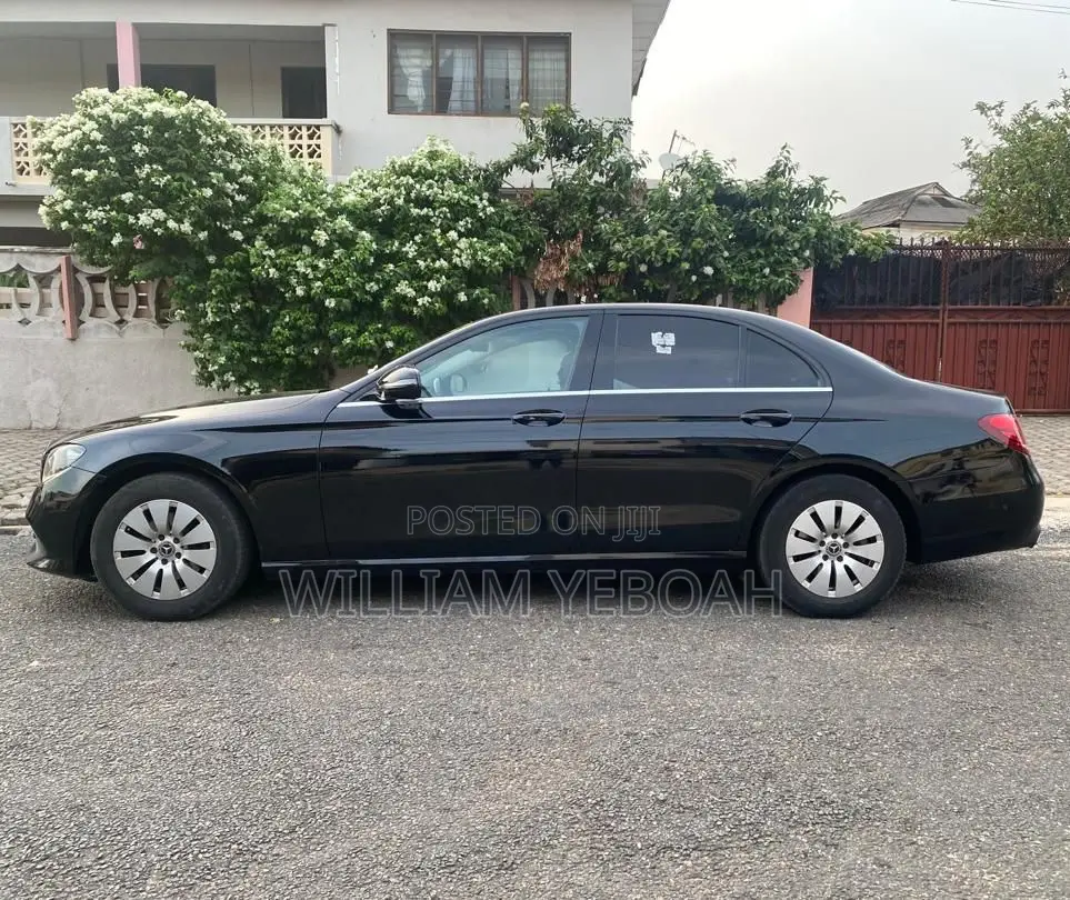 Mercedes-Benz E200 2019 Black