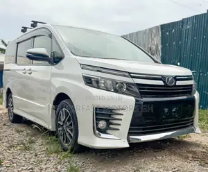 Toyota Voxy 2015 White