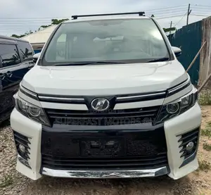 Toyota Voxy 2015 White