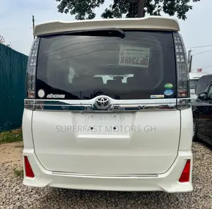 Toyota Voxy 2015 White