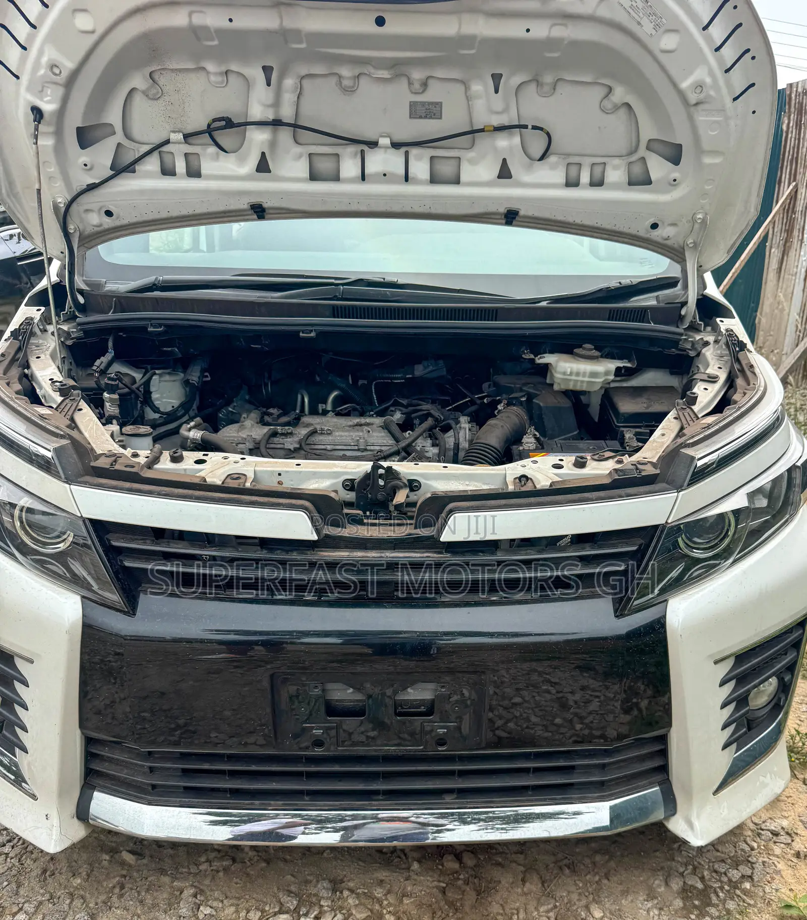 Toyota Voxy 2015 White