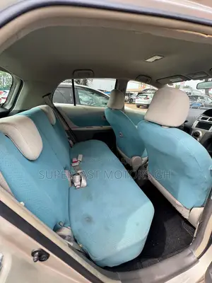 Toyota Vitz 1.3 AWD 3dr 2010 Beige