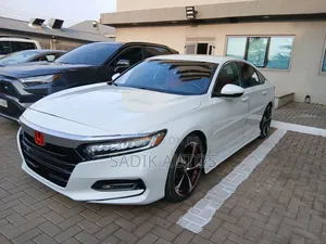 Honda Accord Sport (1.5L 4cyl Turbo CVT) 2019 White