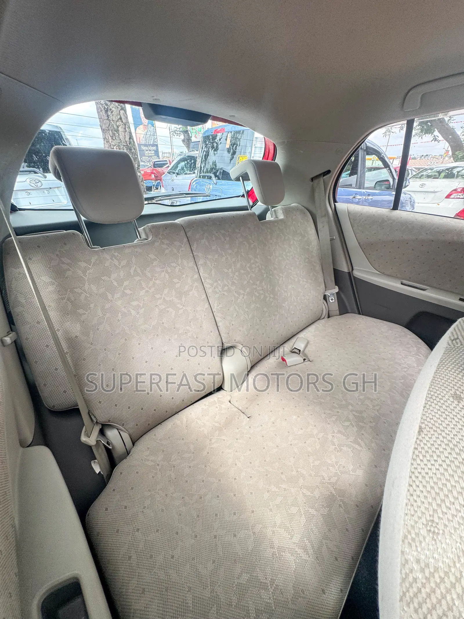 Toyota Vitz 1.3 AWD 3dr 2010 Red