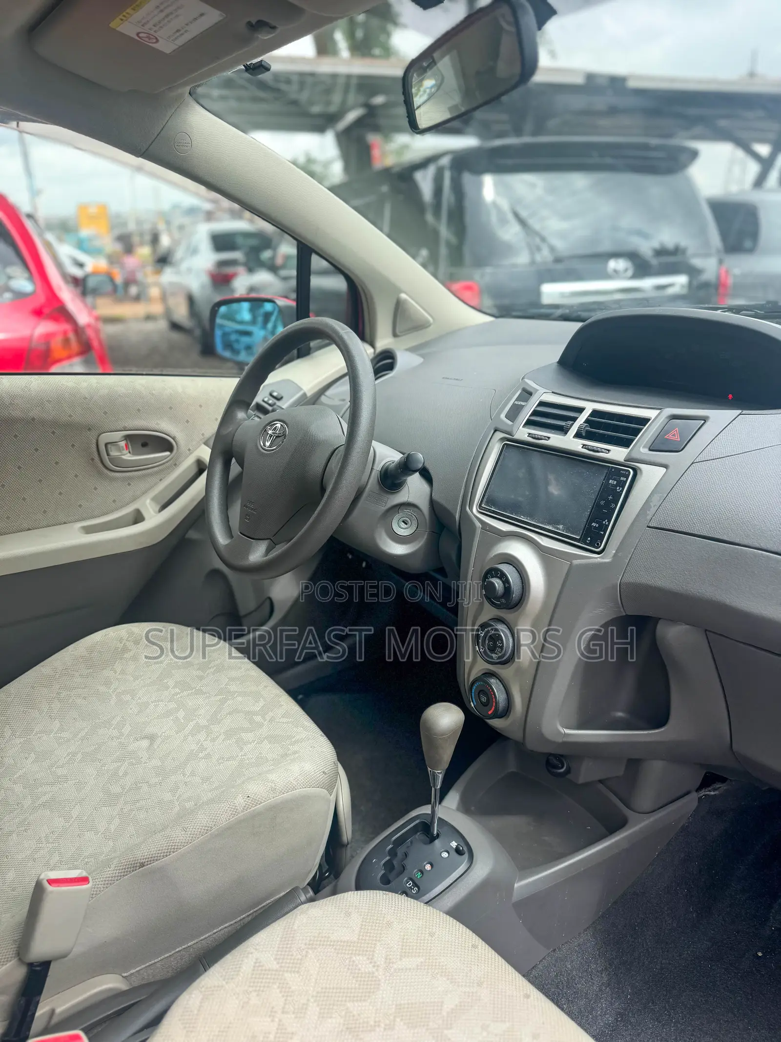 Toyota Vitz 1.3 AWD 3dr 2010 Red