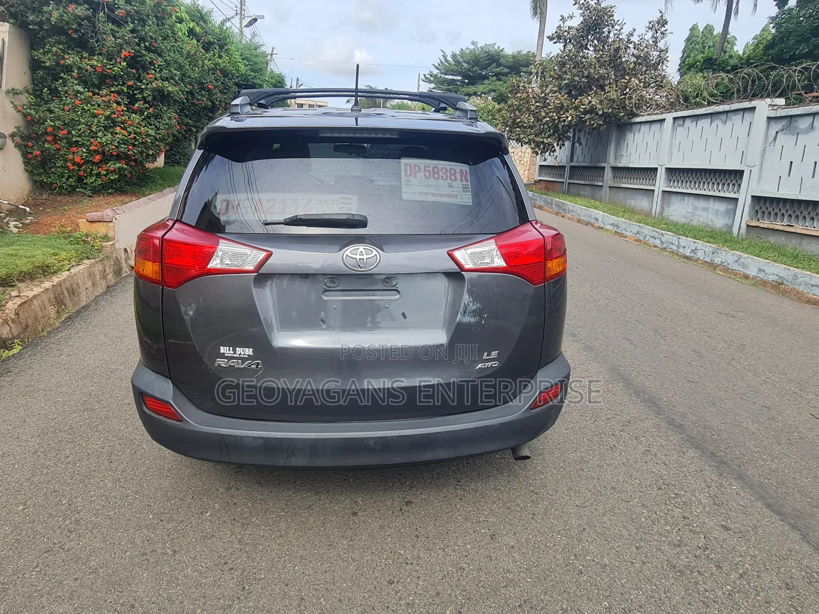 Toyota RAV4 LE 4dr SUV AWD (2.5L 4cyl 6A) 2015 Gray