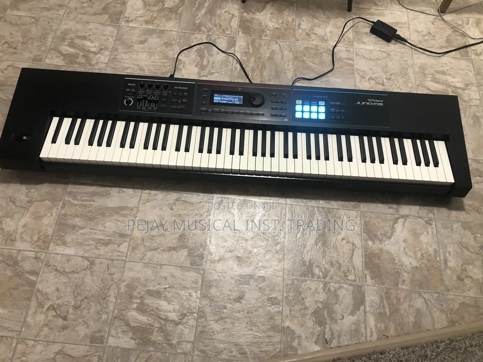 Roland Juno DS61 Keyboard | Used Excellent Condition | Kumasi