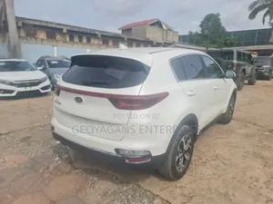 Kia Sportage EX 2021 White