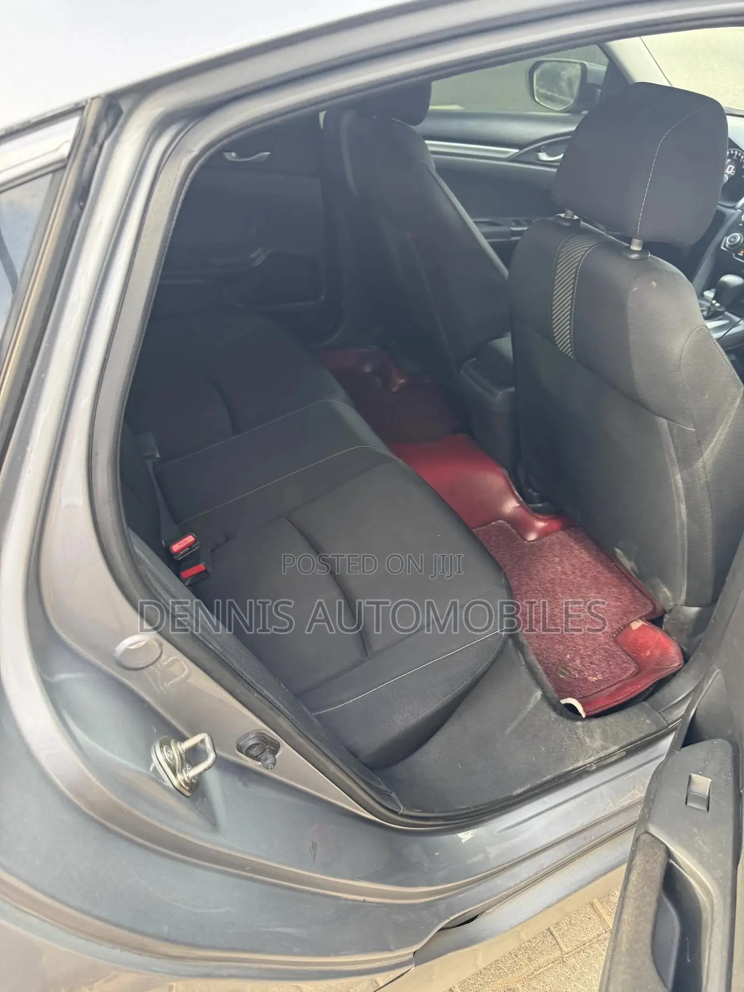 Honda Civic LX 4dr Sedan (2.0L 4cyl) 2017 Gray