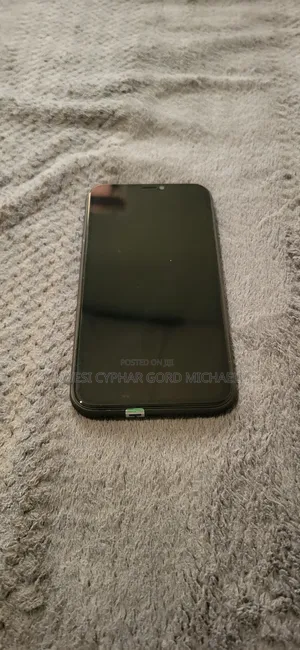 Apple iPhone 11 64 GB Black