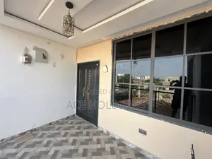 2bdrm Apartment in Lakeside for rent