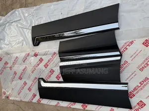Honda Cr-v 2017 - 2022 Door Moldings With Silver