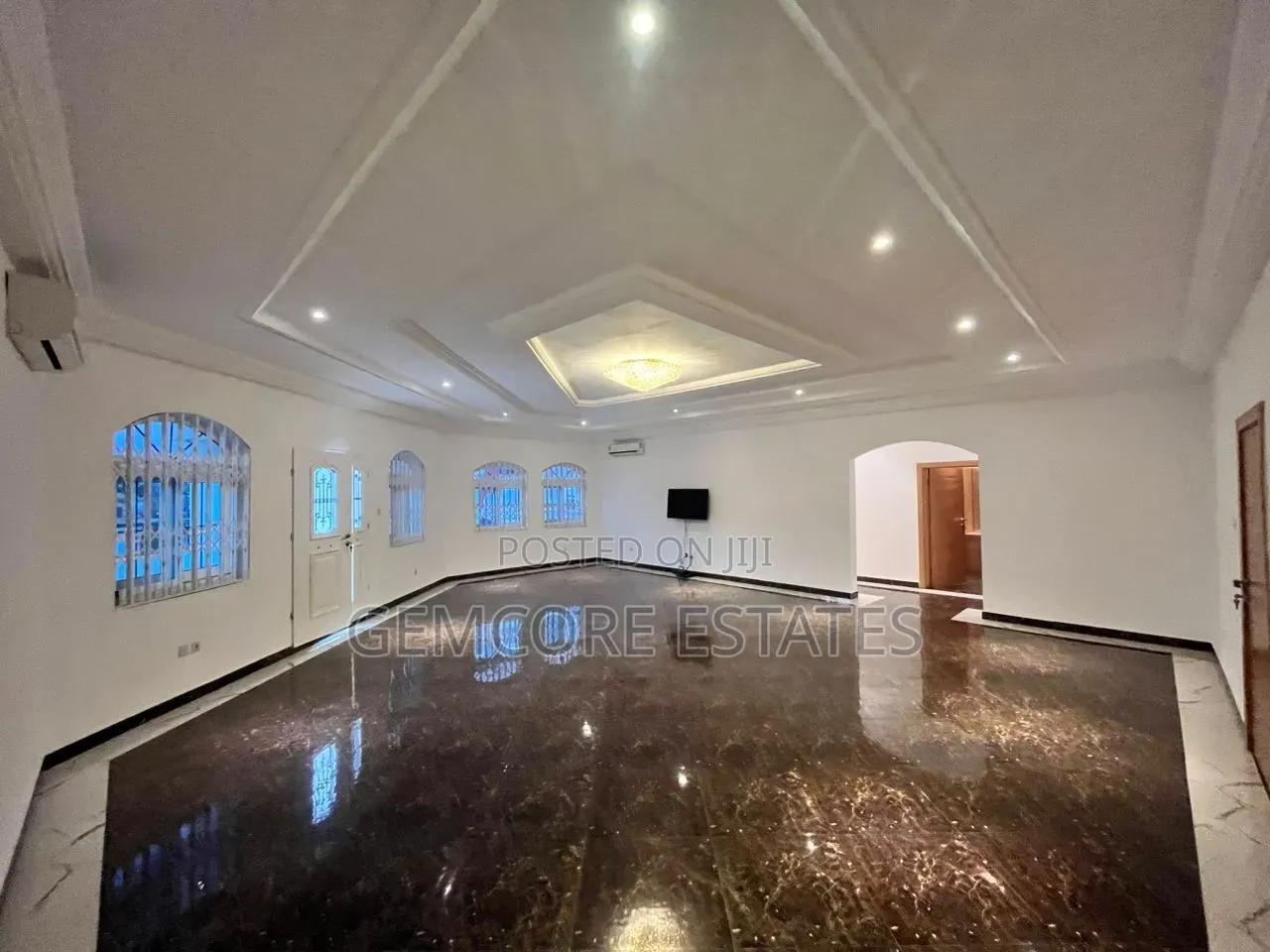 Furnished 5bdrm House in East Legon, A&C Mall Area for rent
