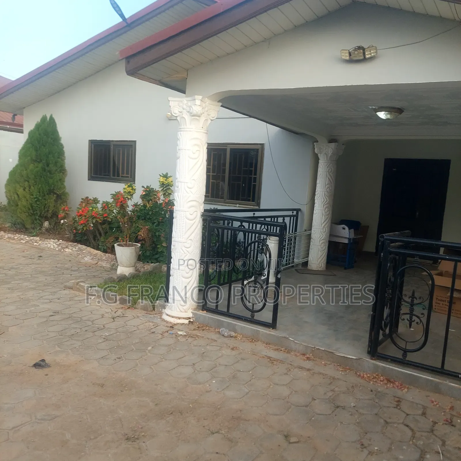 4bdrm House in Kg Franco Properties, Nungua for rent