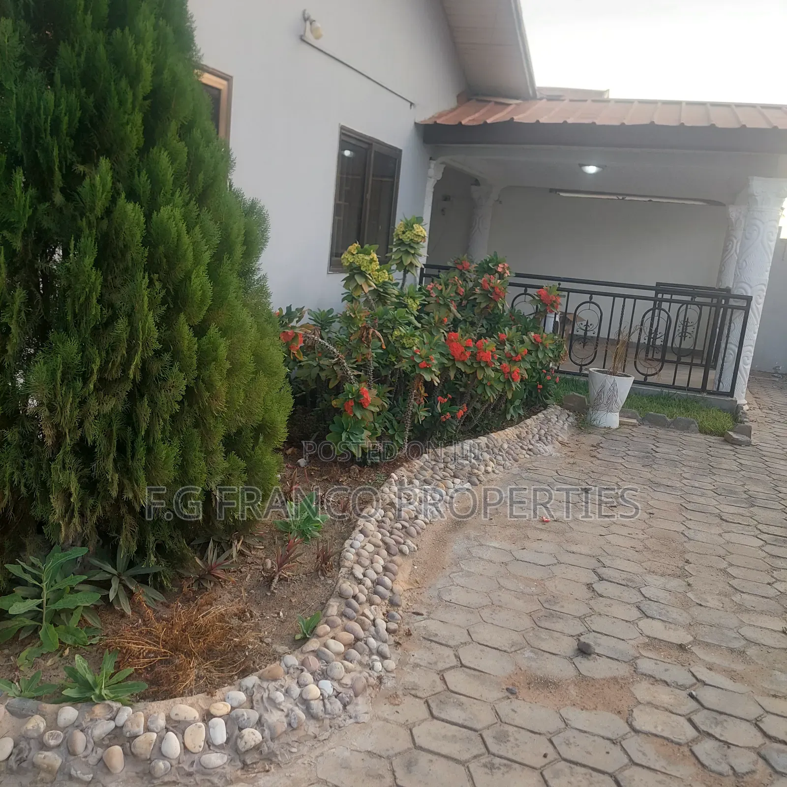 4bdrm House in Kg Franco Properties, Nungua for rent