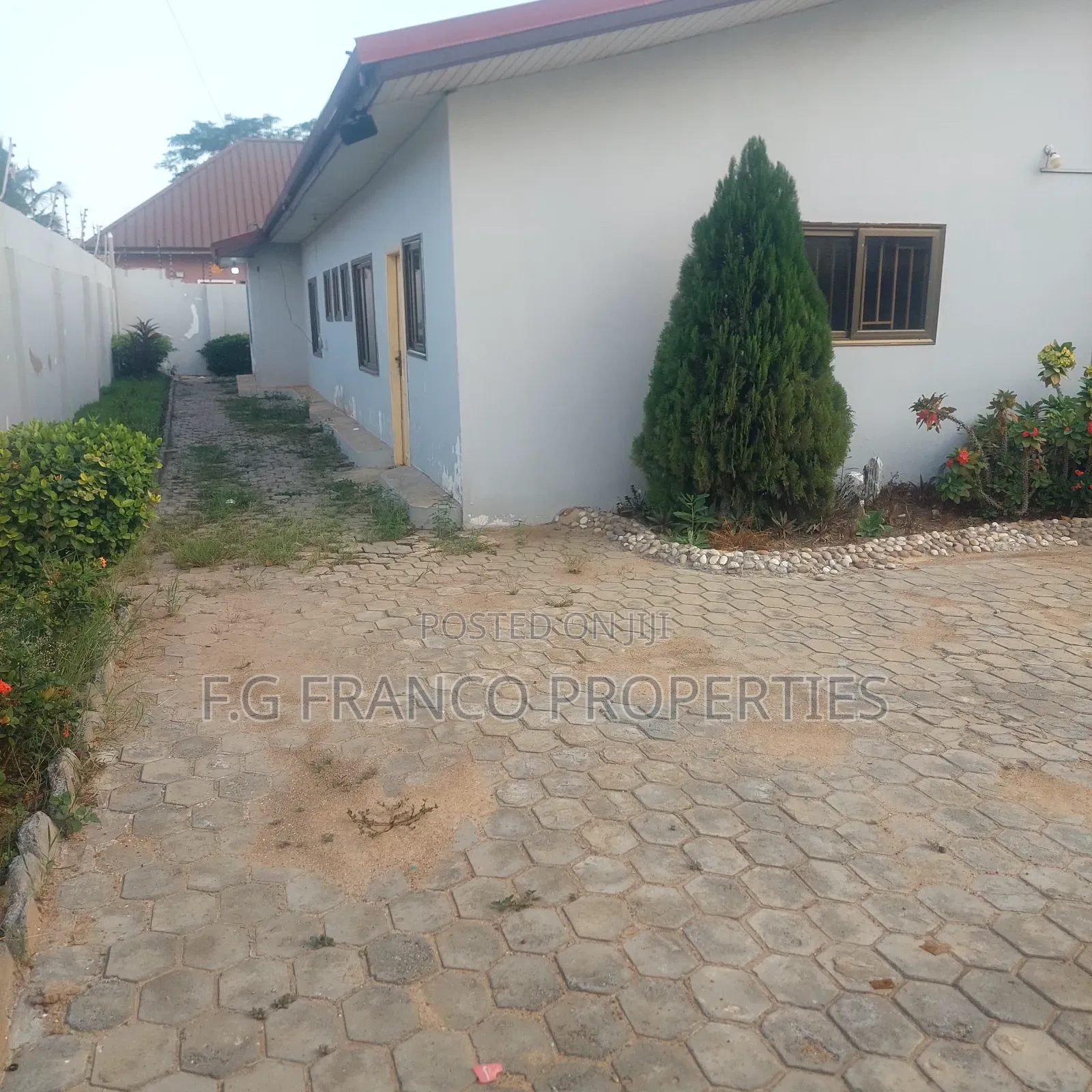 4bdrm House in Kg Franco Properties, Nungua for rent