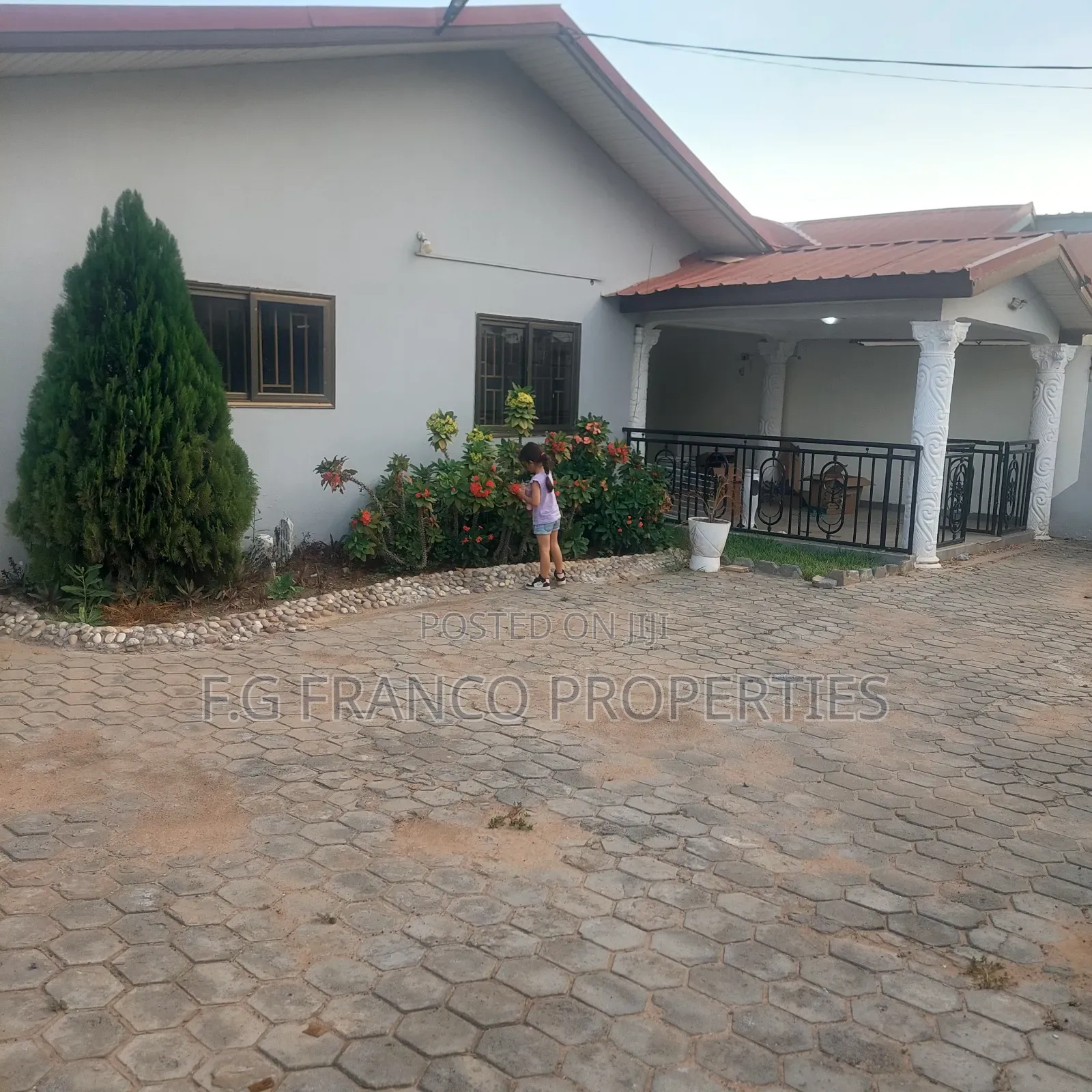 4bdrm House in Kg Franco Properties, Nungua for rent