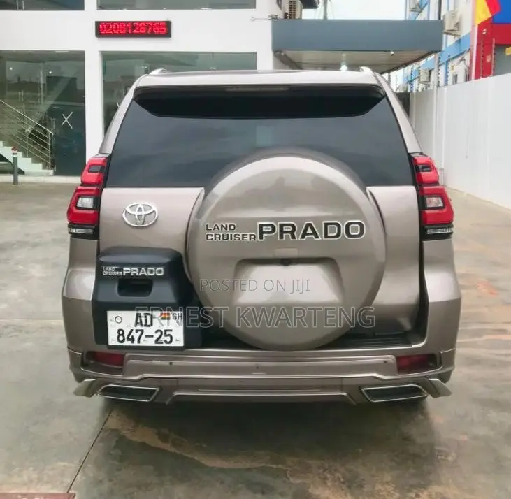 Toyota Land Cruiser Prado 2017 Gray