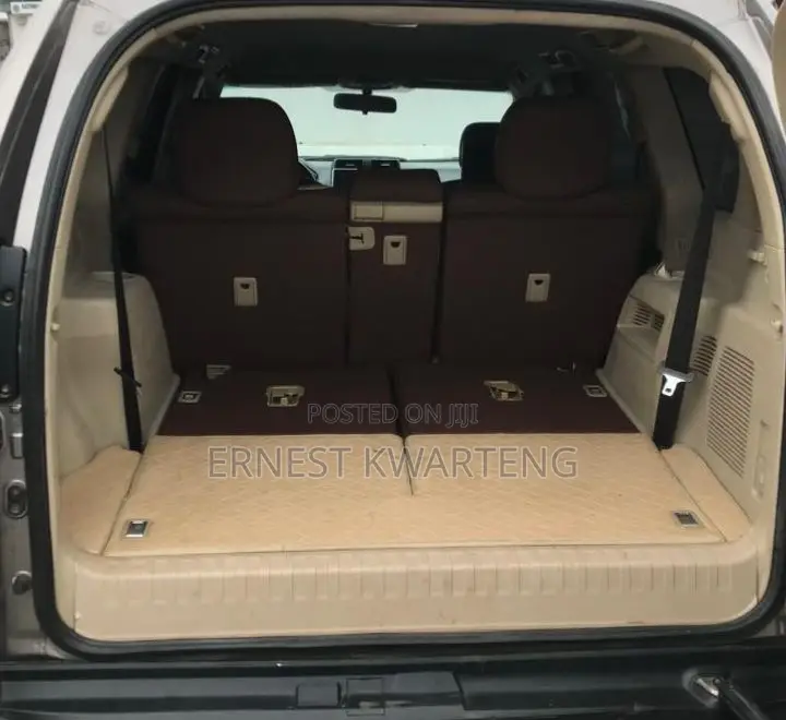 Toyota Land Cruiser Prado 2017 Gray